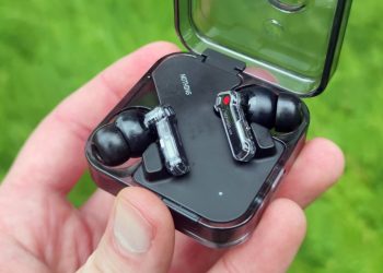 Nothing Ear (3) true wireless-ørepropper med Super Mic og adaptiv ANC.