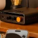Fosi Audio BT20A MAX kompakt 2.1‑forstærker med Bluetooth og subwooferudgang