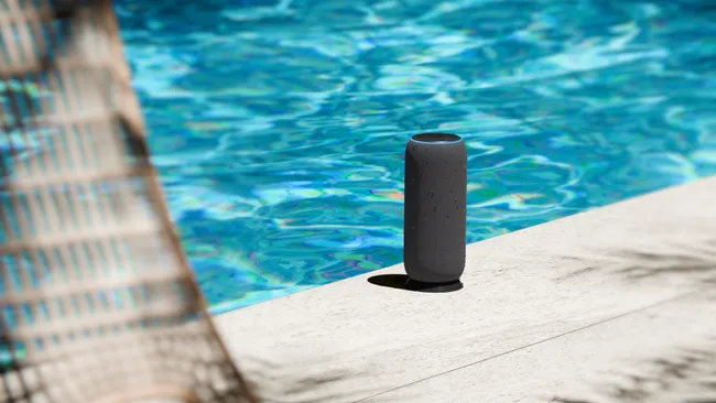 Motorola Moto Sound Flow trådløs højttaler med Bose-lydtuning