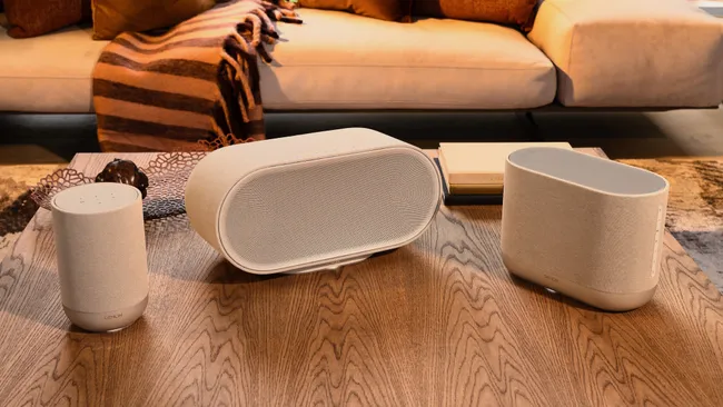 Denon Home 200, 400 og 600 trådløse højttalere i hvid