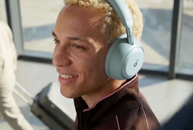 Soundcore Space 2 over-ear-hovedtelefoner i Linen White