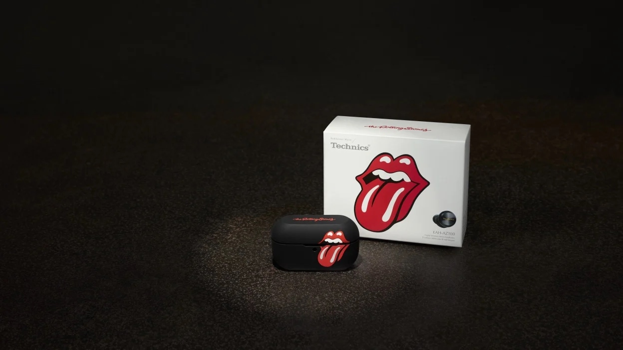Technics EAH-AZ100 Rolling Stones Limited Edition med sort opladningsetui og eksklusivt beskyttelsesetui.