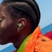 Google Pixel Buds Pro 2 i den nye farve Olive med kommende softwarefunktioner.