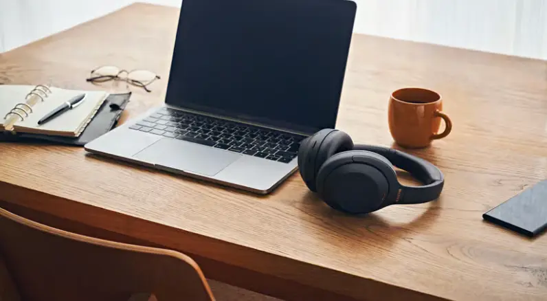 Sony WH-1000XM4, modellen der ifølge lækket danner grundlag for den kommende Sony WH-1000XM4C.
