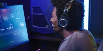 Audio-Technica ATH-M50xSTS-WL trådløst streamingheadset